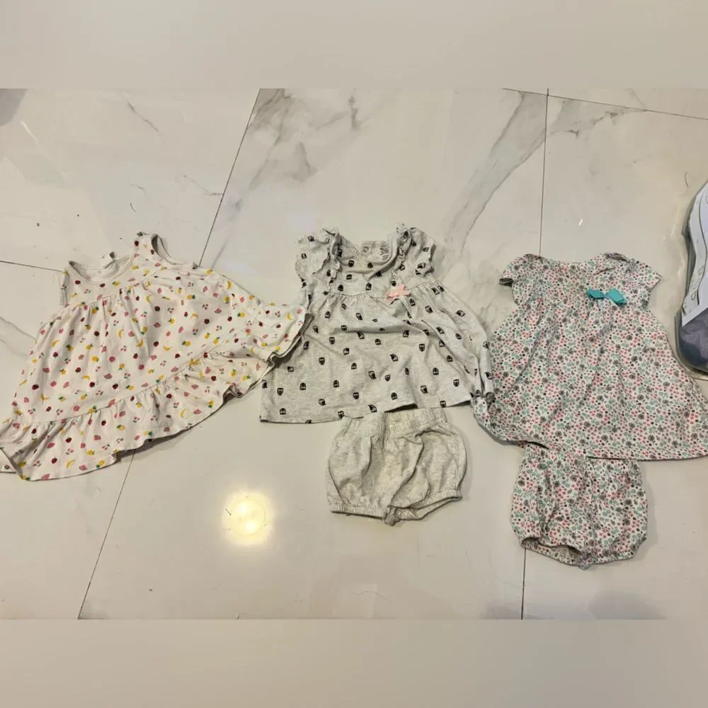 Matching set  6-9 months #15